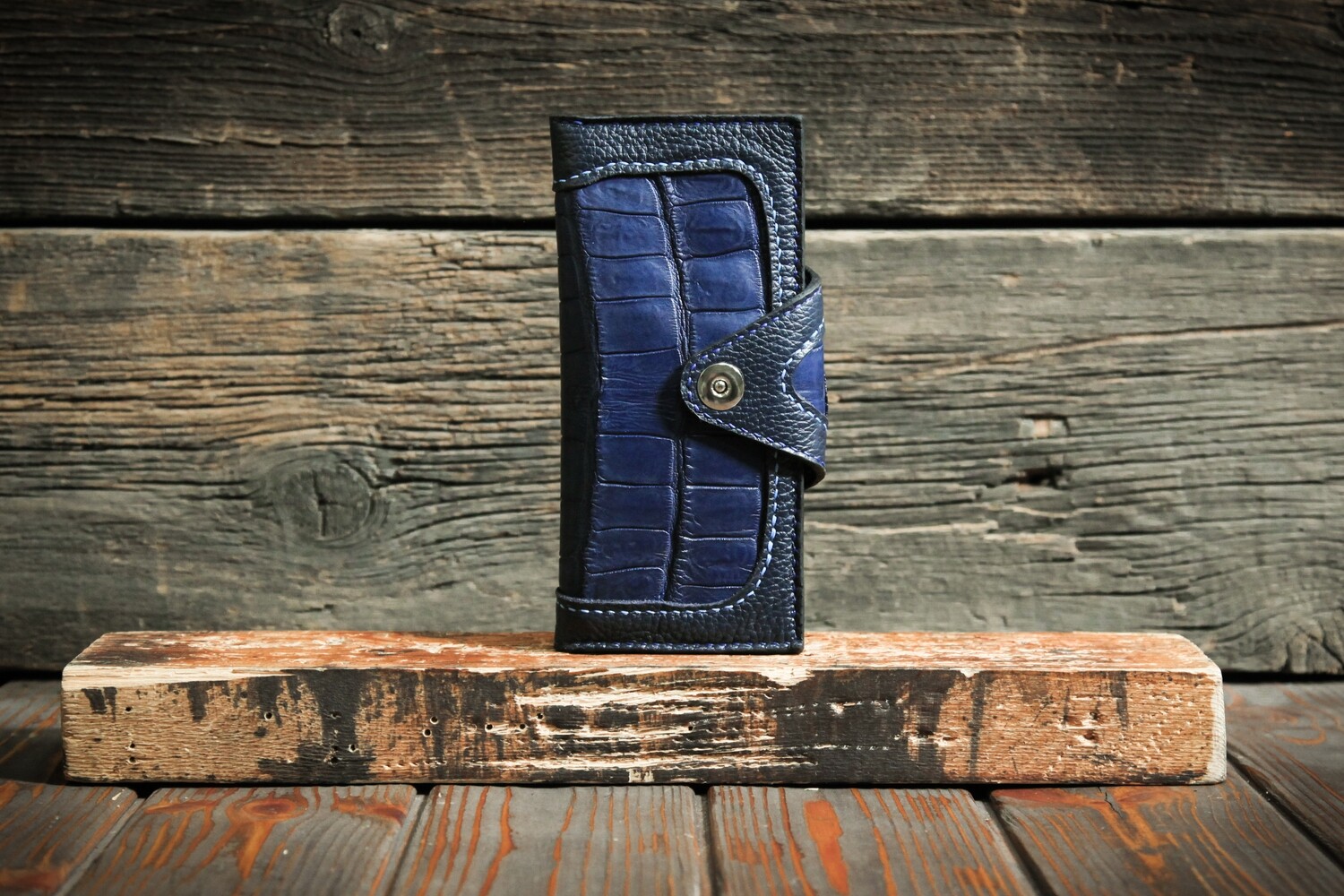 Синий кошелёк из натуральной кожи крокодила и питона