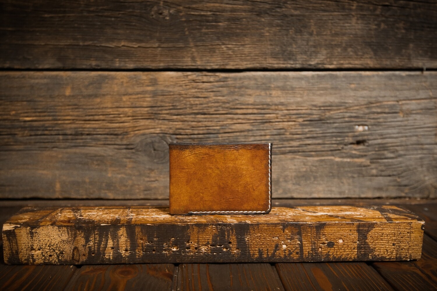 Оранжевый кошелёк из состаренной кожи
