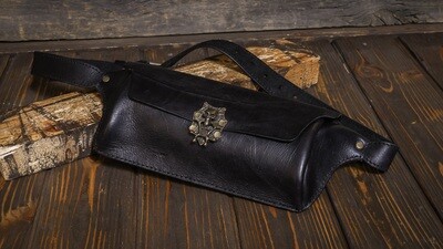 Черная поясная сумочка из натуральной кожи