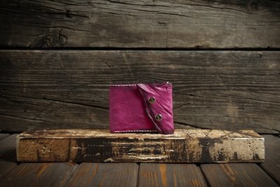 Розовый кошелёк из сыромятной кожи