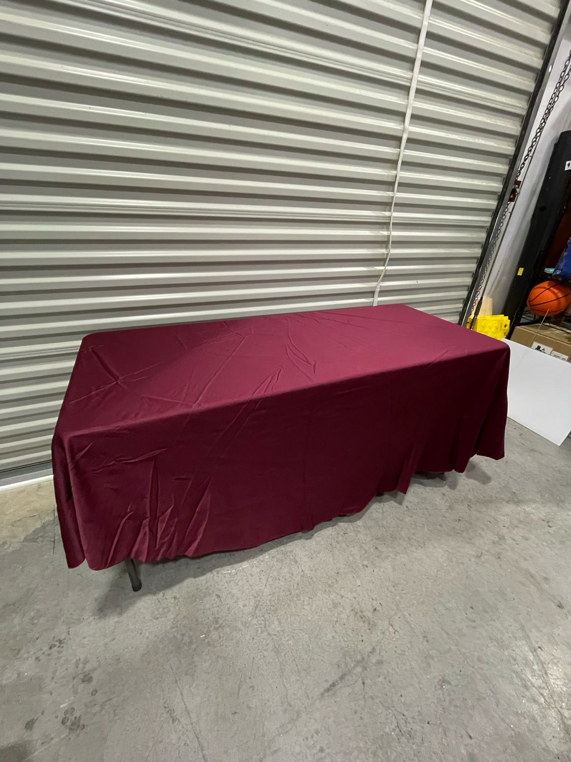 Round Wine Satin 120”