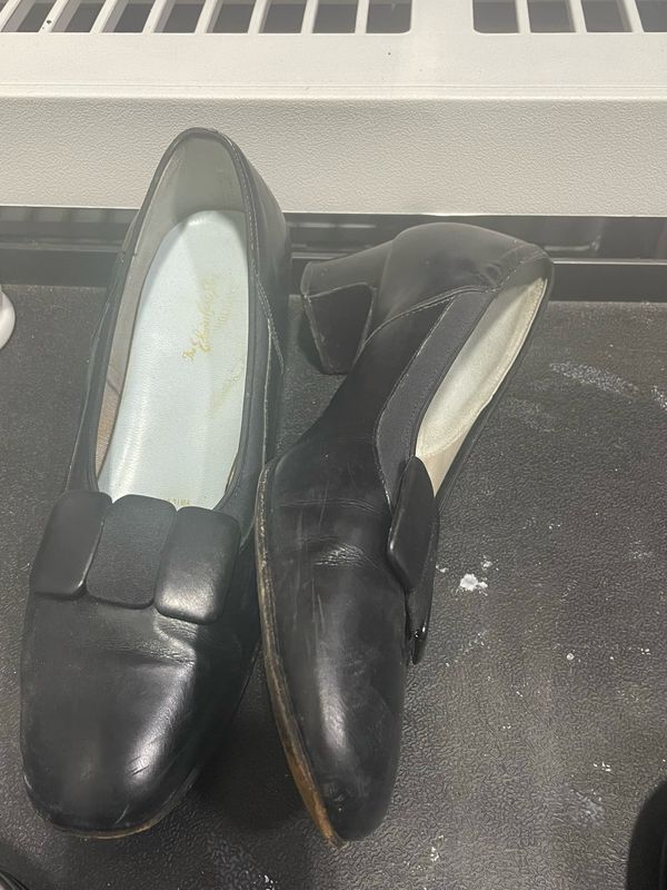 Vintage Short Black Heels 9.5