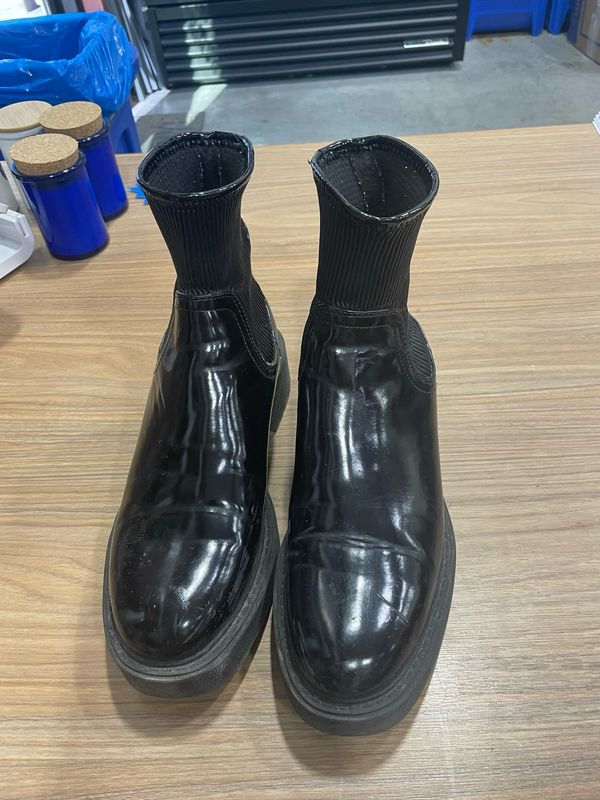 Zara Black Leather Boots