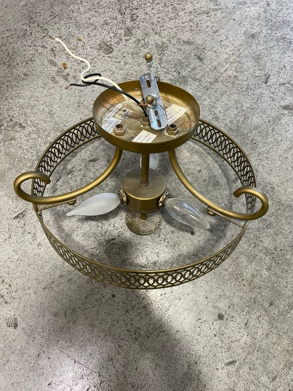 3 Bulb Hanging Light