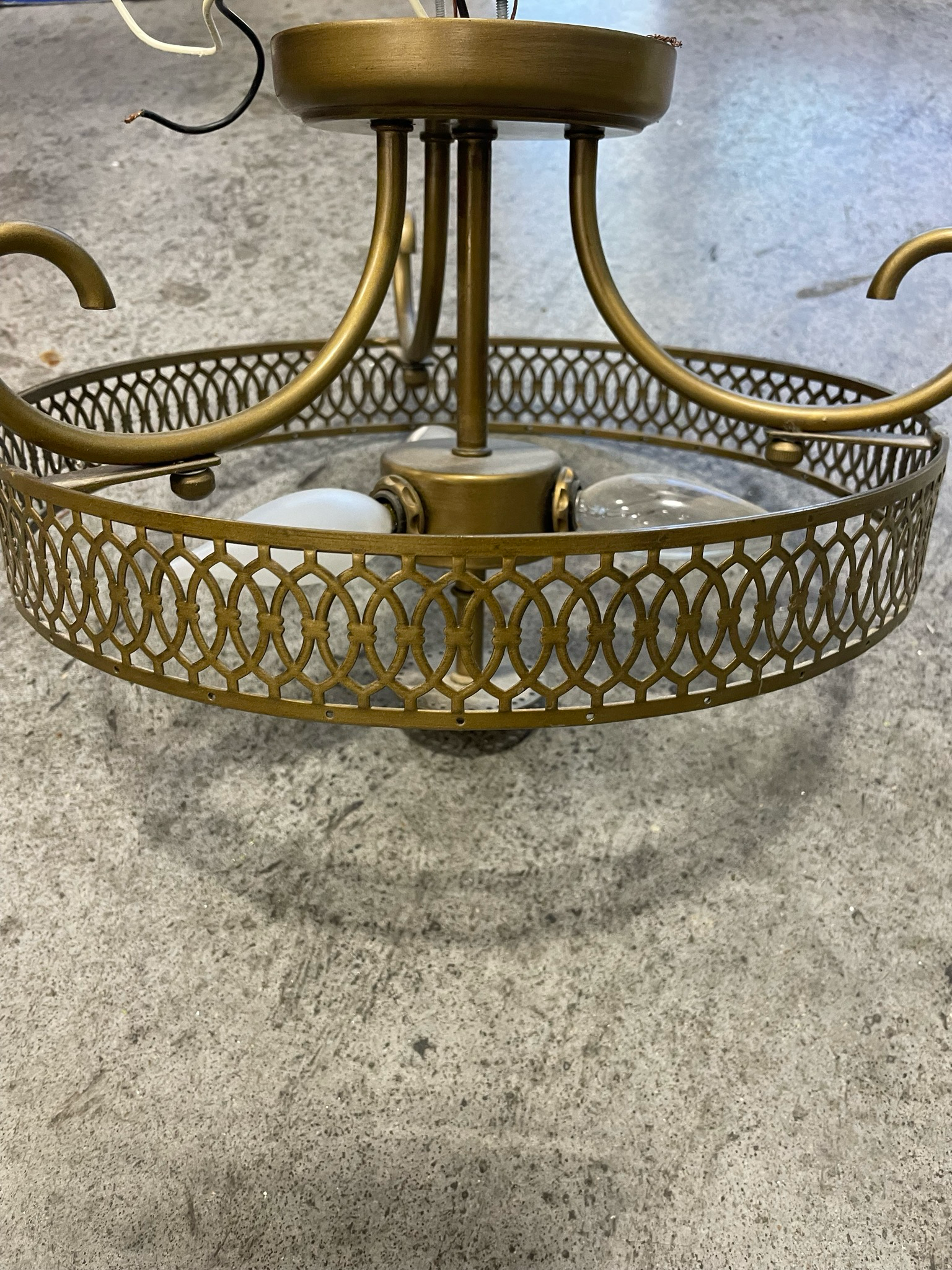 3 Bulb Hanging Light