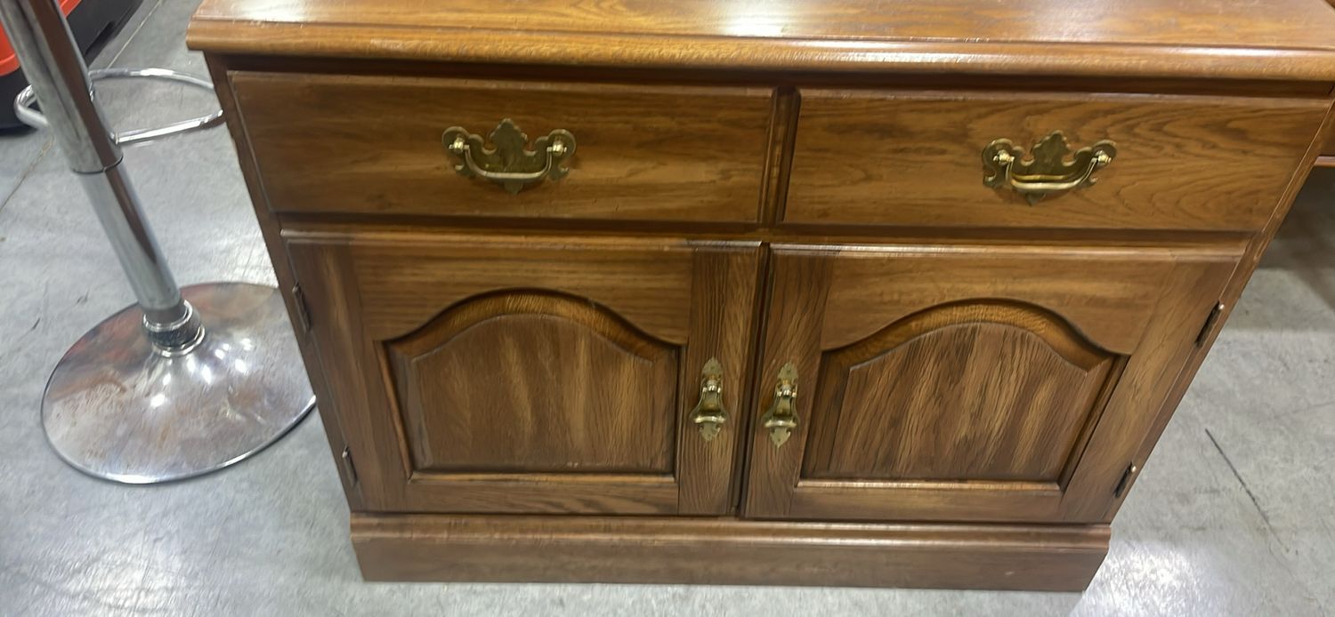 Thomasville Buffet Style Table