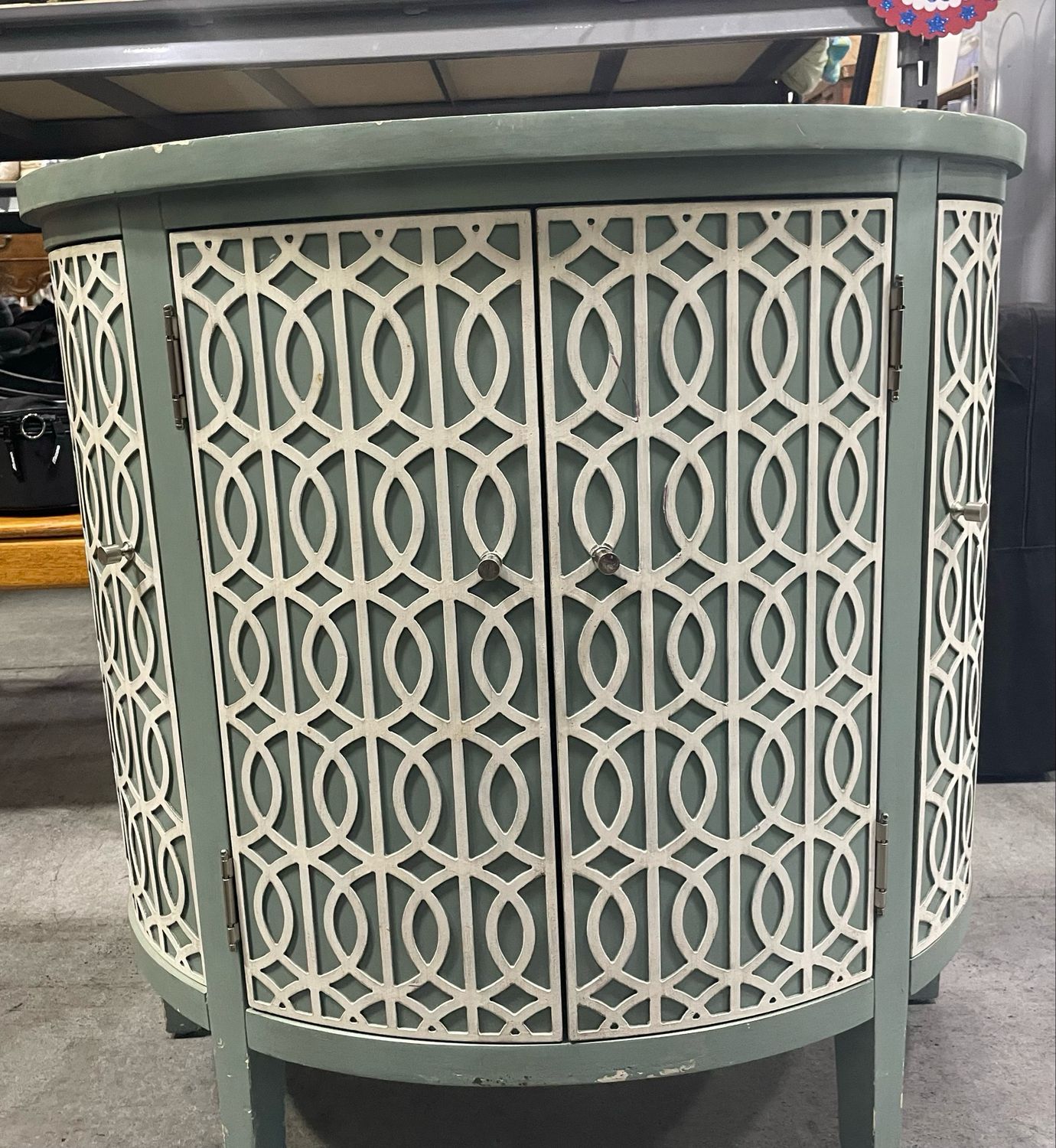 Half Moon Table 4 Door