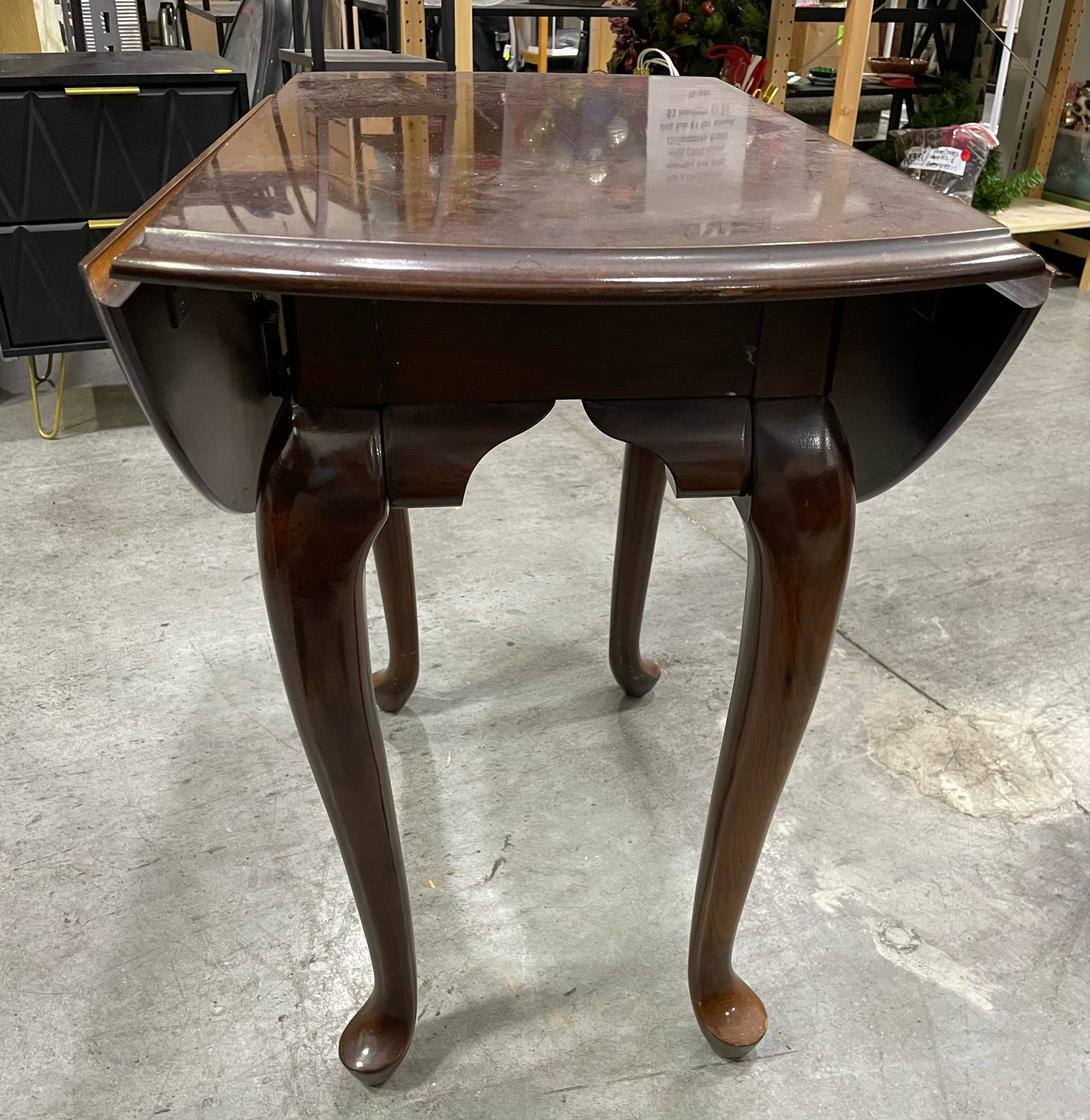 Vintage Queen Anne Style Drop Leaf Table