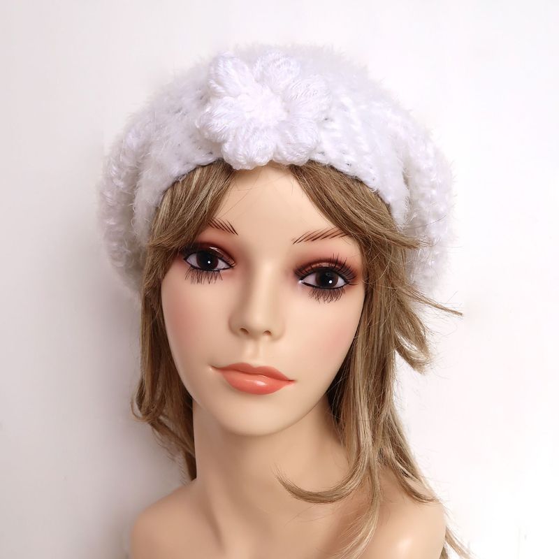 White Slouchy Flower Beret