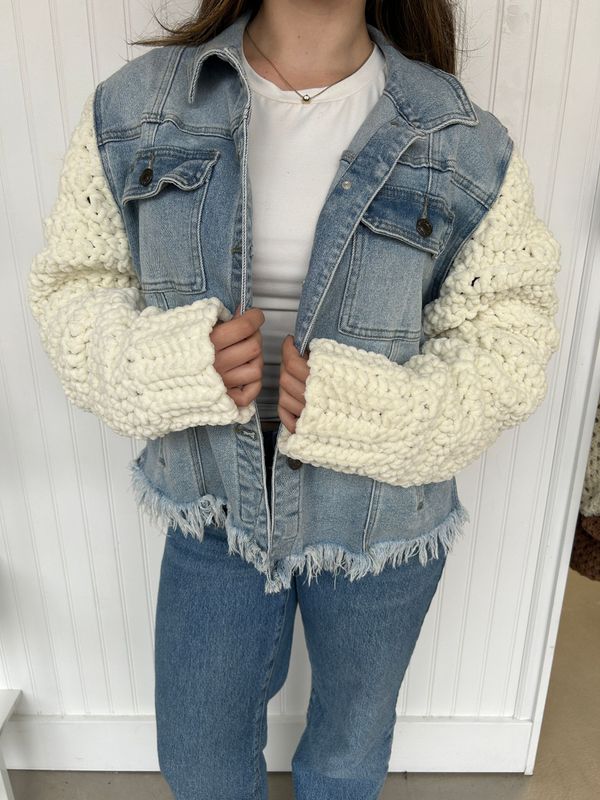 Light Denim Jacket w/ Bulky Sleeves
