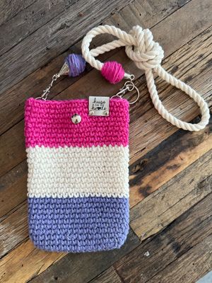 ? Fun & Functional Tricolor Crochet Cell Phone Crossbody ? Fun & Functional Tricolor Crochet Cell Phone Crossbody