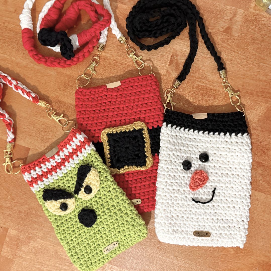 ? Hugs for Heads: Holiday Cell Phone Crossbody Sacks ⛄