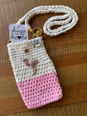 Handmade Crochet Crossbody Cell Phone Sak – Flamingo Edition