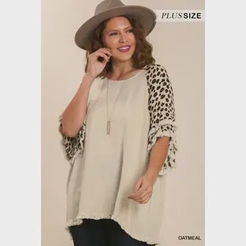 CURVY Bell Sleeve Leopard Top