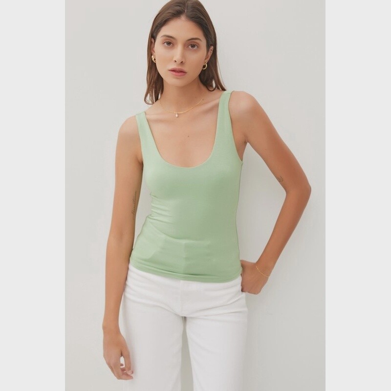 Basic Scoop Neck Tank Top