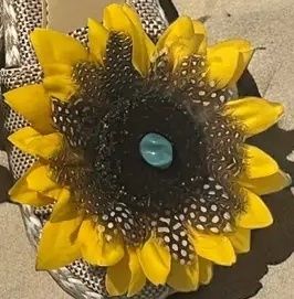 Sunflower Clip