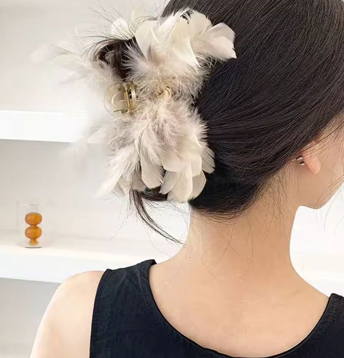 Ostrich Feather Hair Claw, Color: Grey