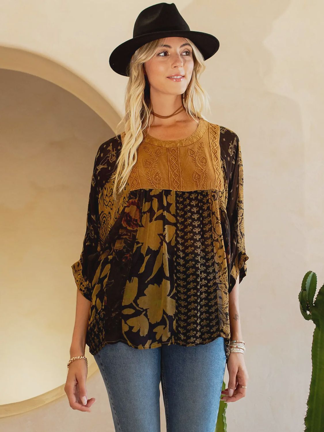Golden Yoke, Size: SMALL