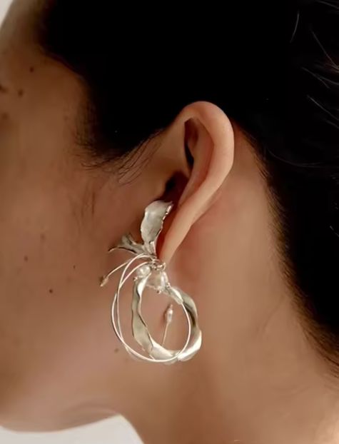 Curly Flower Earring