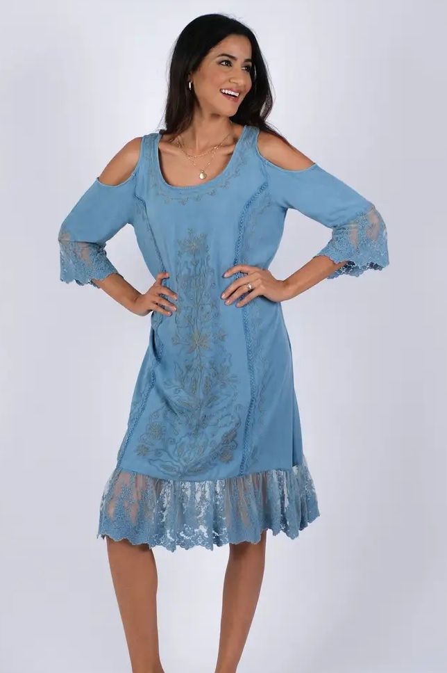 Curvy Embroidered Cold Shoulder Dress, Size: 2X