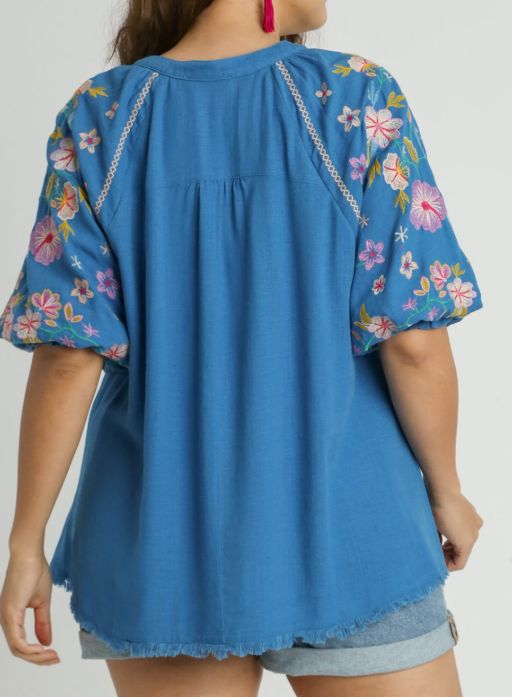 CURVY Embroidered Sleeve Top
