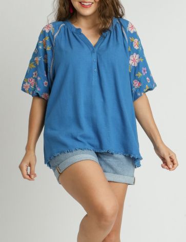 CURVY Embroidered Sleeve Top, Size: XL