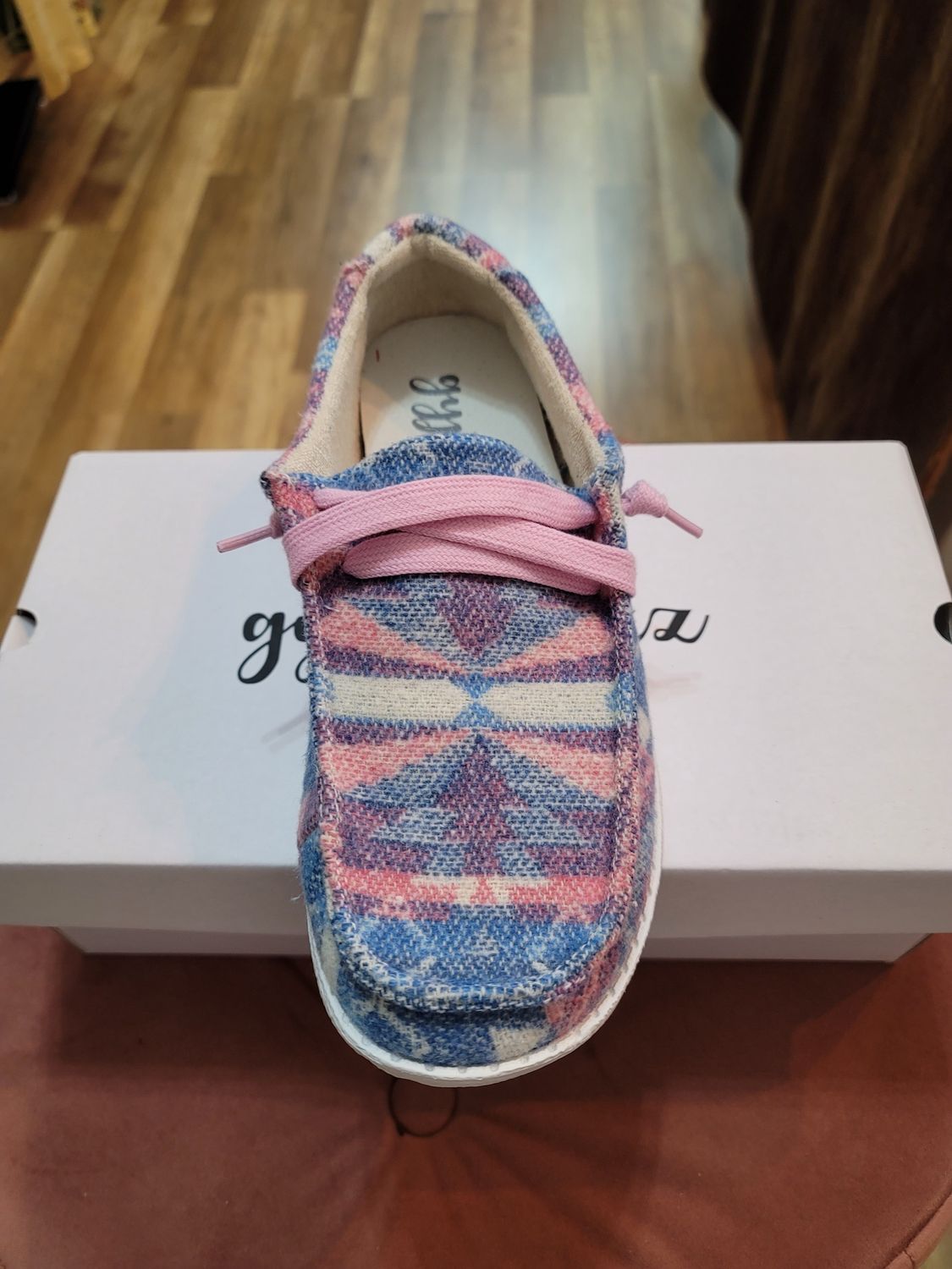 Aaliyah Pink Sandals, sizes: 6