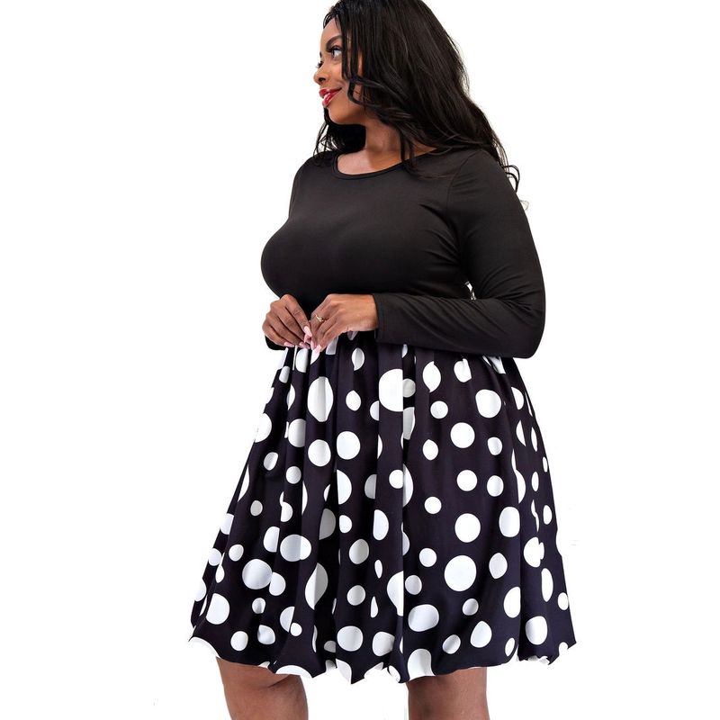 CURVY B&amp;W Polka Dot Dress