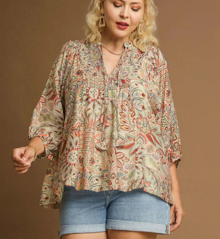 CURVY Fun Floral Top