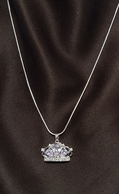 Dixie Dames Crown Pendant