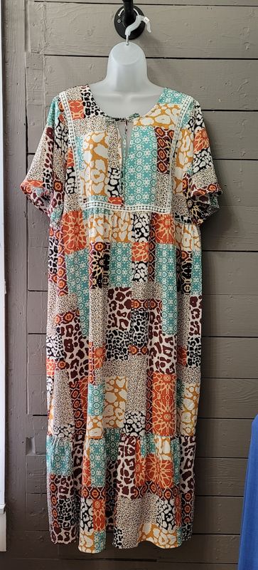 CURVY Cottage Maxi Dress