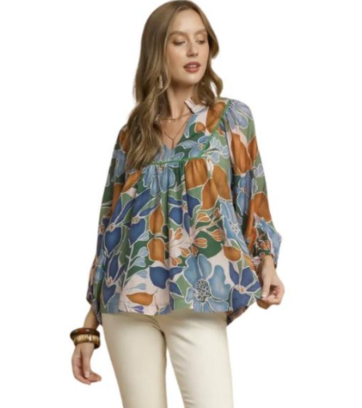 CURVY Yoke V-Neck Top