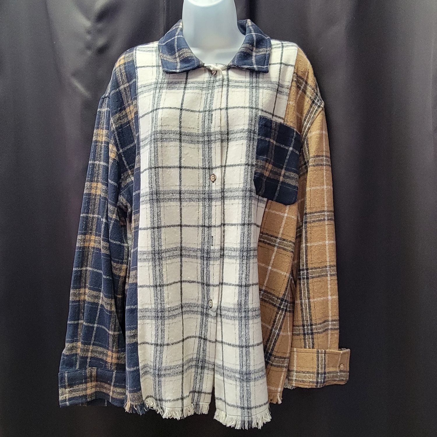 Plaid Shacket, Size: SMALL
