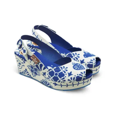 FOOTWEAR