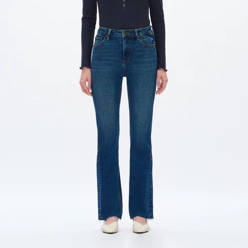 Snap! High Rise Bootcut Jeans