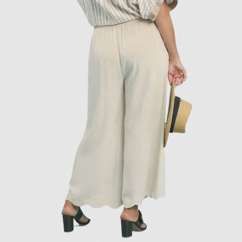CURVY Scalloped Hem Pants