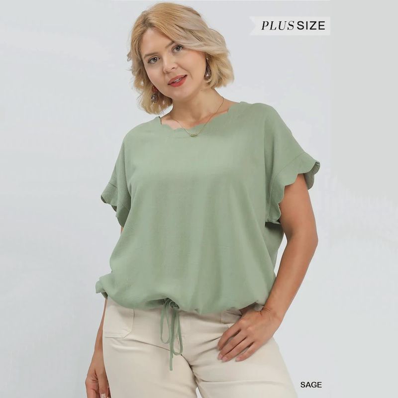 CURVY Sweetheart Scallop Top