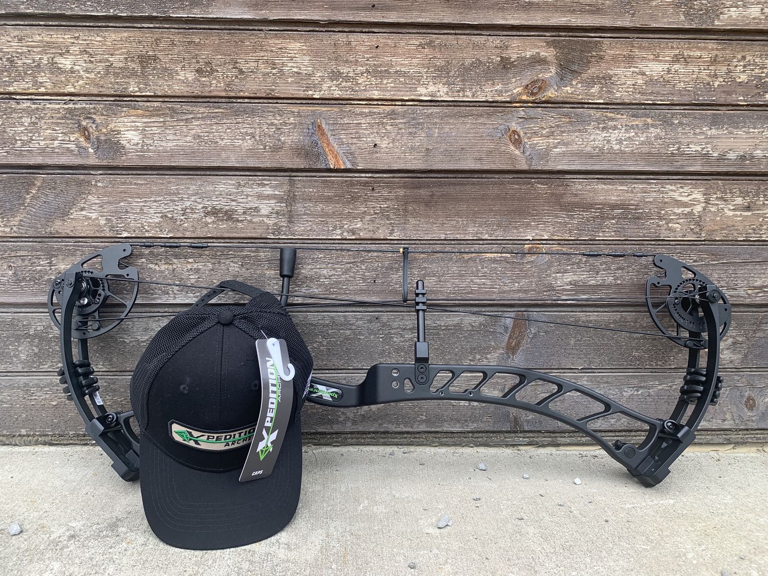 XPERIENCE 40LB BLACK BOW