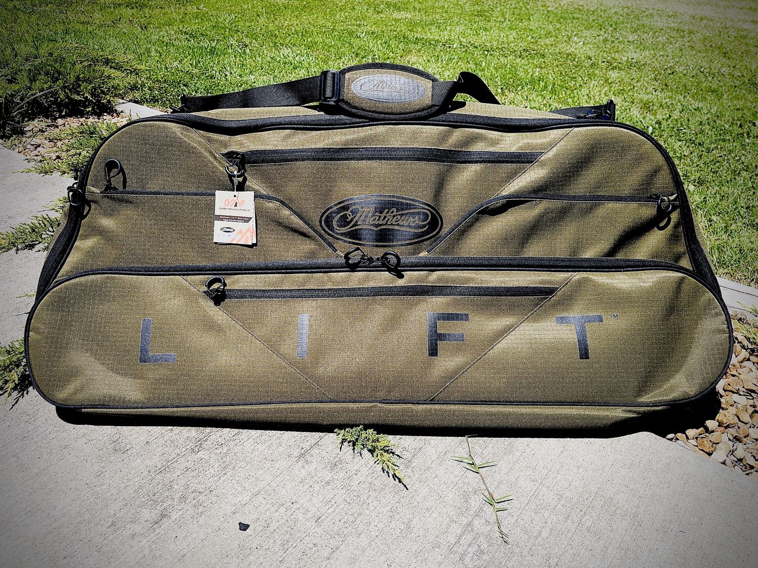 October Mountain Mathews Lift Bow Soft Case