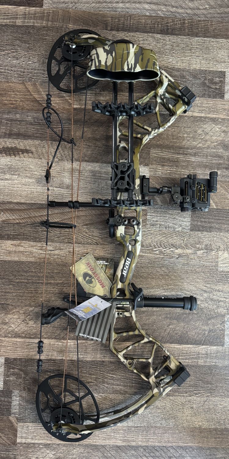 LEGIT MAXX+ RTH 70 RH BOTTOMLAND (DEMO BOW)