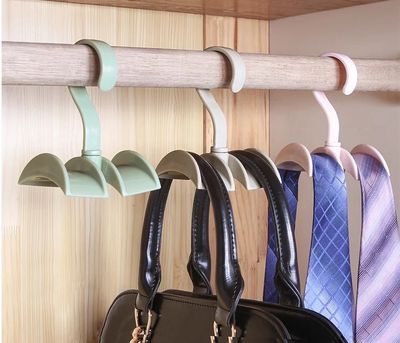 Bag carrier