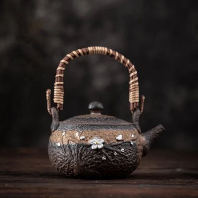 A jug and a stove