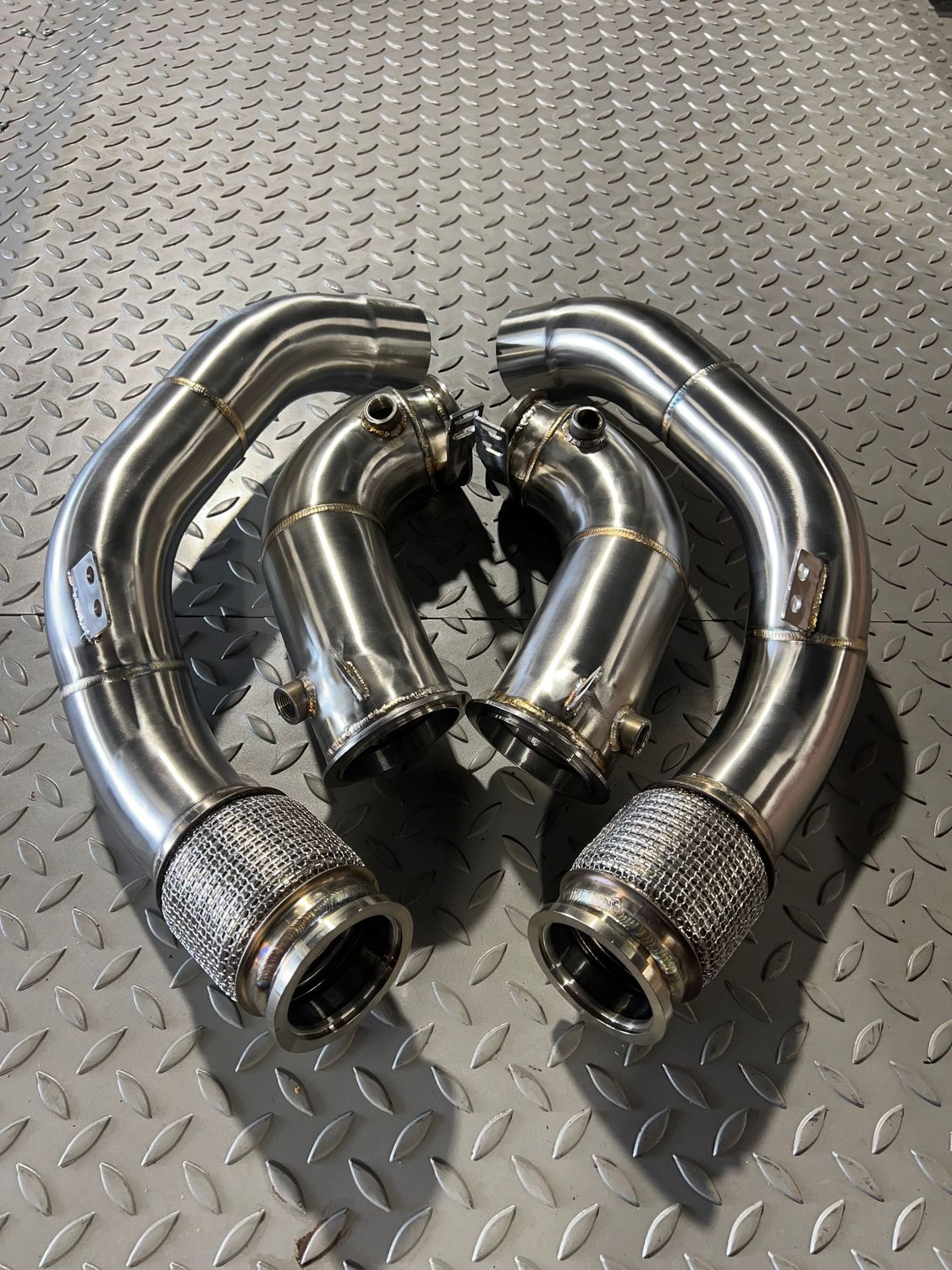 Velocity Downpipes -  M5 M8 F90 F92 2018 - 2020