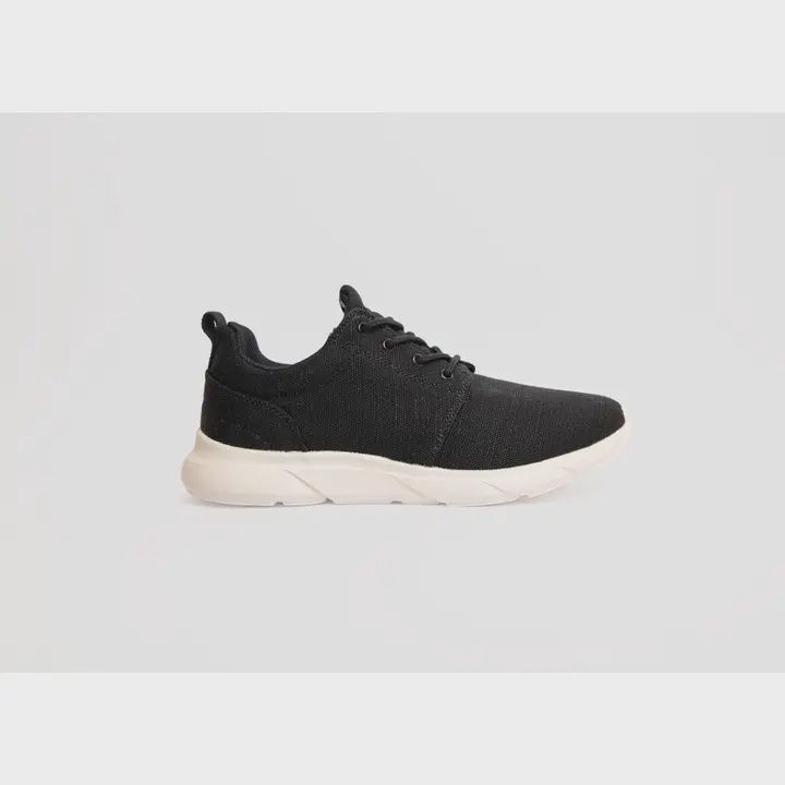 Women&#39;s Black Hemp Sneaker