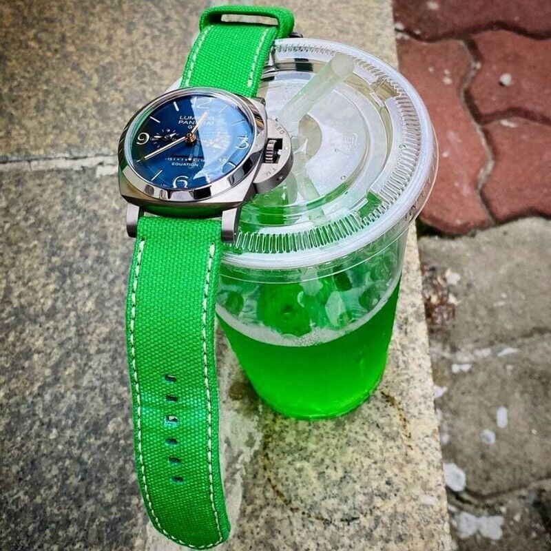 Apple Green Rolled Canvas Strap