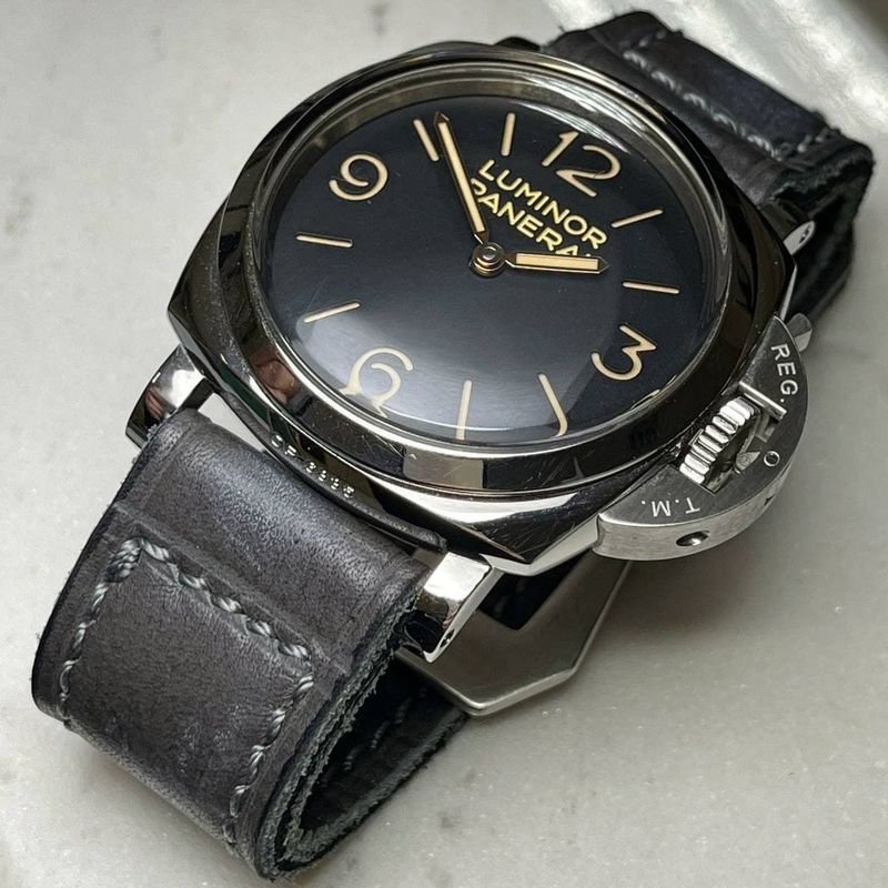 Shadow Strap