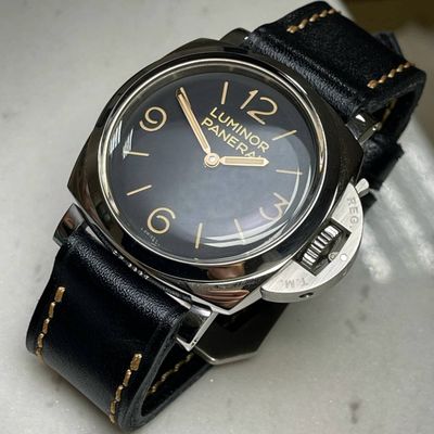 Jet Black Cowhide Strap