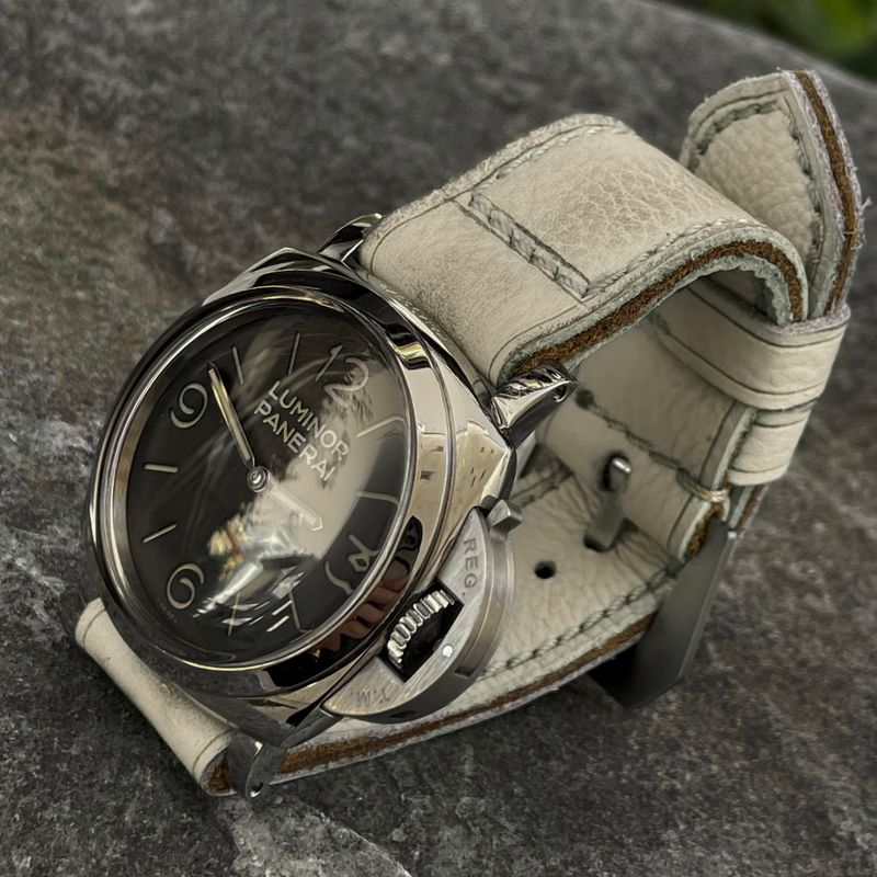 Vela Leather Strap