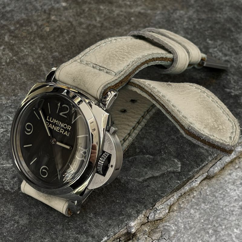 Vela Leather Strap