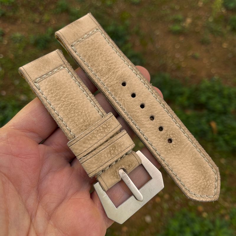 Sabbia Leather Strap